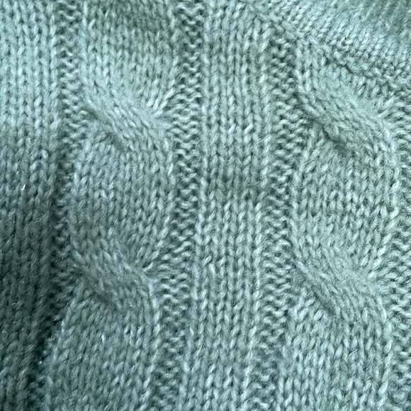 Cableknit turtleneck sweater - Picture 3 of 5
